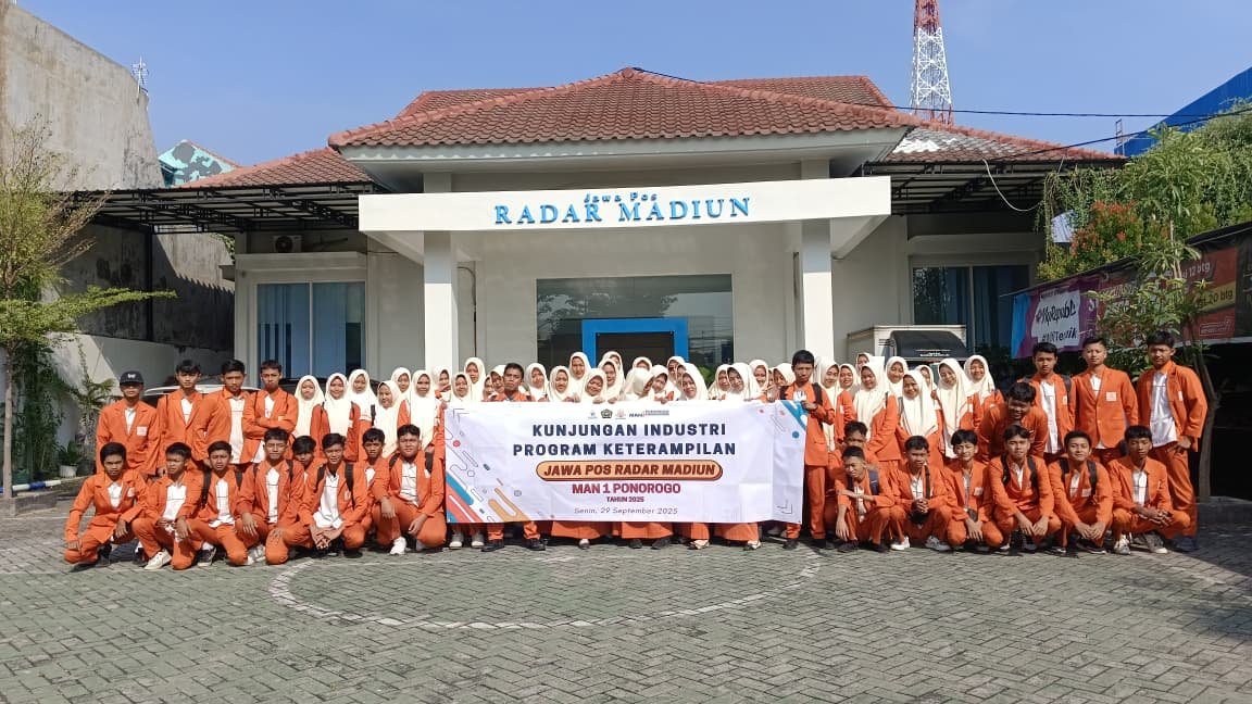 MAN 1 Ponorogo: Kunjungan Industri Siswa, Perluas Wawasan Dunia Kerja