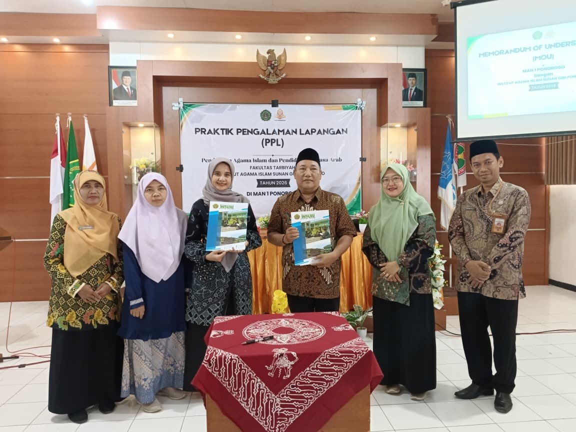 Kerja Sama Strategis: MAN 1 Ponorogo dan IAIN Sunan Giri Gelar MoU serta Pembukaan PPL Mahasiswa PAI dan Bahasa Arab