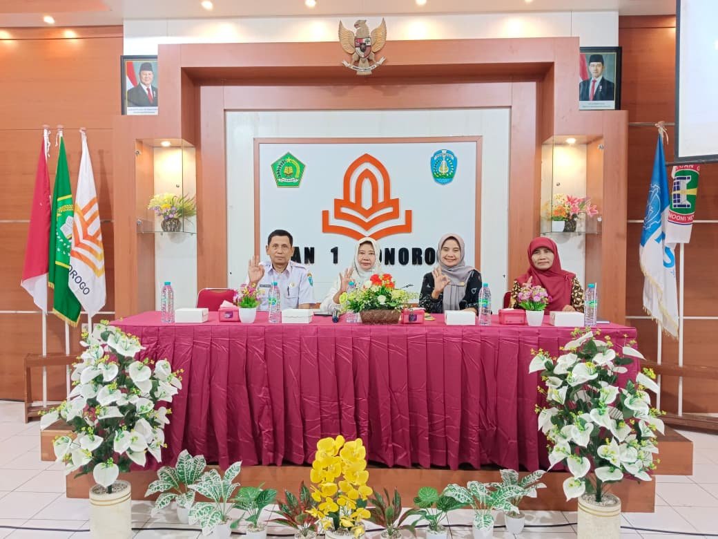 MAN 1 Ponorogo Gelar Refreshment Program SSK dan Perkuat Kerja Sama dengan BKKBN